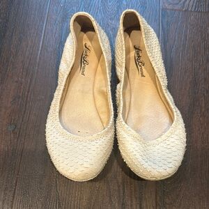 Lucky Brand Cream Women's Flats
